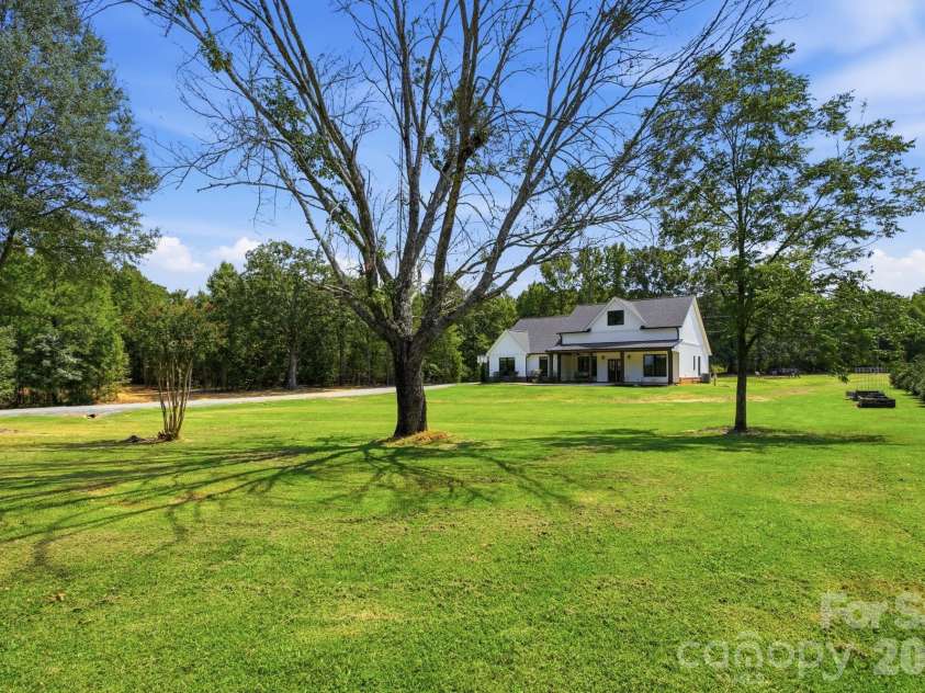 5115 Waxhaw Highway, Monroe, NC 28112.  MLS# CAR4424543, YatesRealty ID 51514. Beautiful Setting