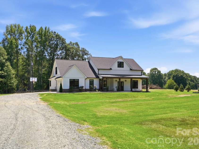 5115 Waxhaw Highway, Monroe, NC 28112.  MLS# CAR4424543, YatesRealty ID 51514. Beautiful Setting