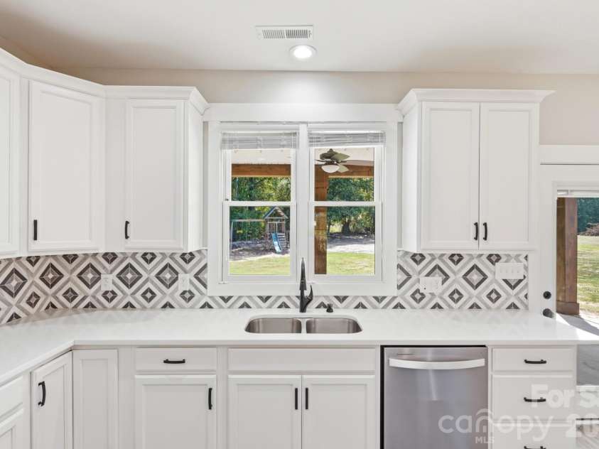 5115 Waxhaw Highway, Monroe, NC 28112.  MLS# CAR4424543, YatesRealty ID 51514. Beautiful Views