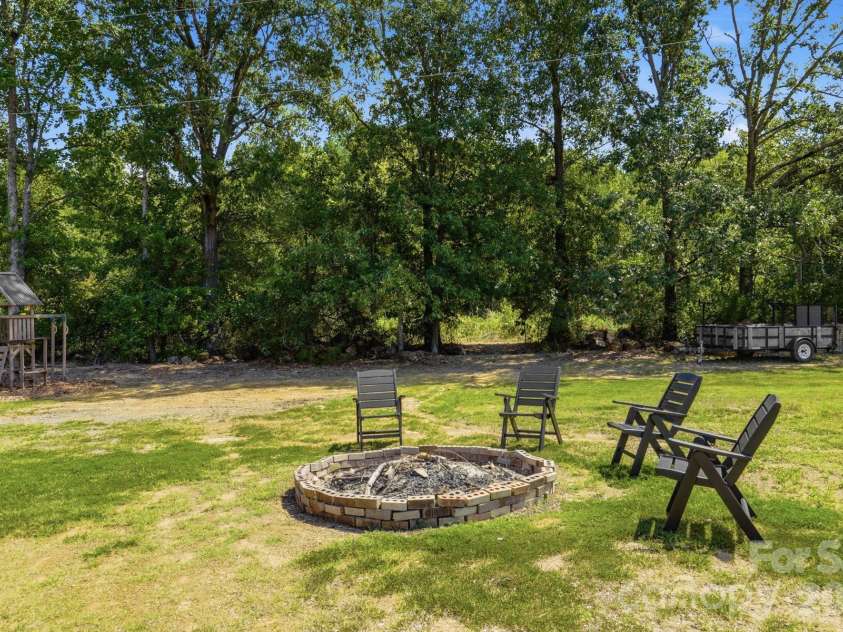 5115 Waxhaw Highway, Monroe, NC 28112.  MLS# CAR4424543, YatesRealty ID 51514. Beautiful Views