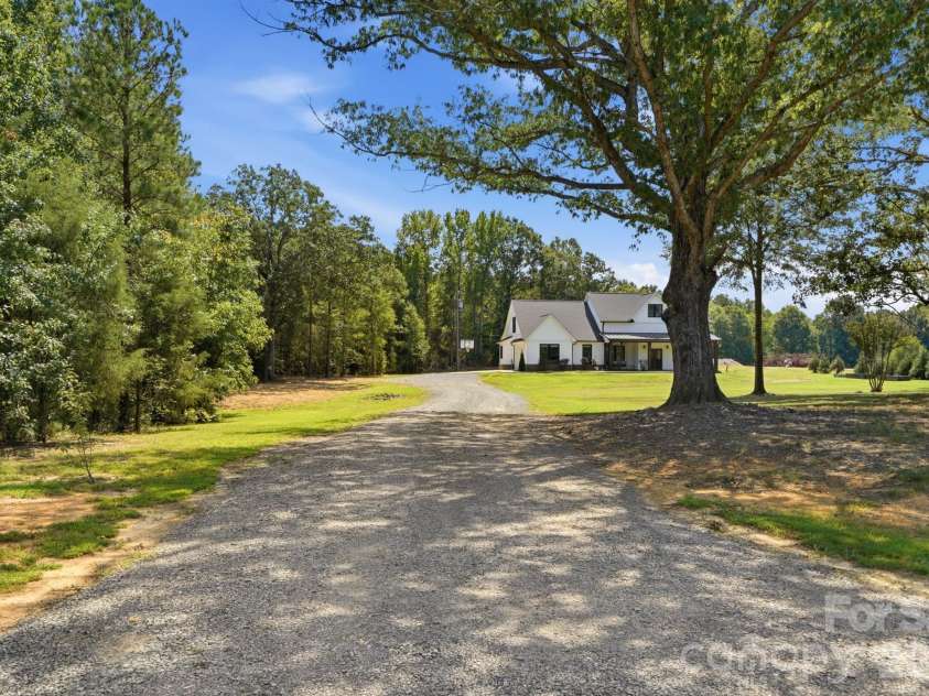 5115 Waxhaw Highway, Monroe, NC 28112.  MLS# CAR4424543, YatesRealty ID 51514. Picture Perfect
