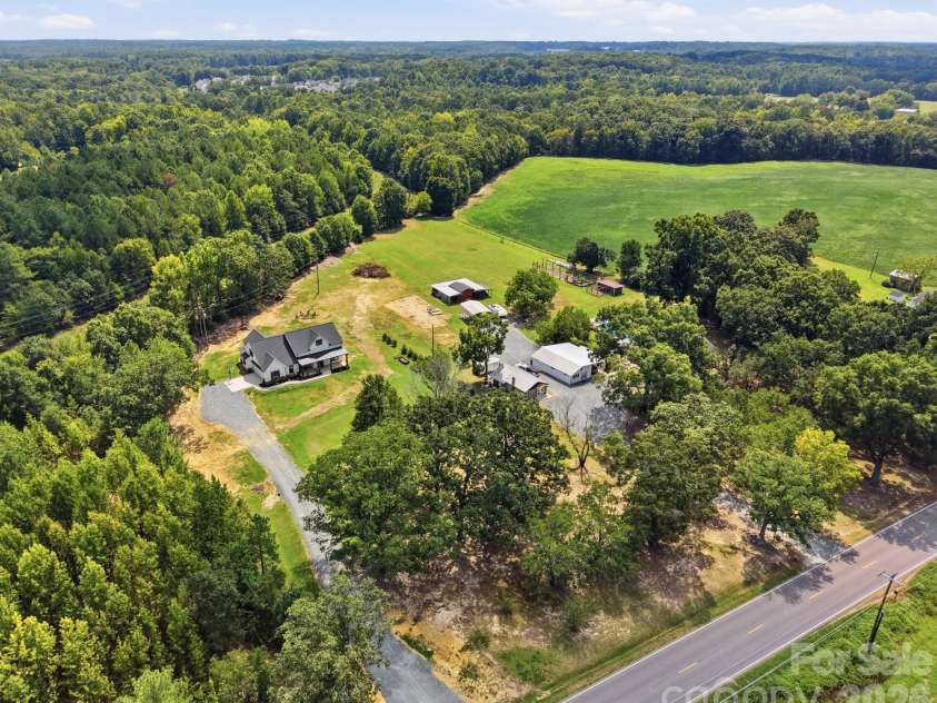 5115 Waxhaw Highway, Monroe, NC 28112.  MLS# CAR4424543, YatesRealty ID 51514. Welcome Home
