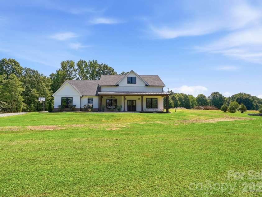 5115 Waxhaw Highway, Monroe, NC 28112.  MLS# CAR4424543, YatesRealty ID 51514. Wow Stunning Home