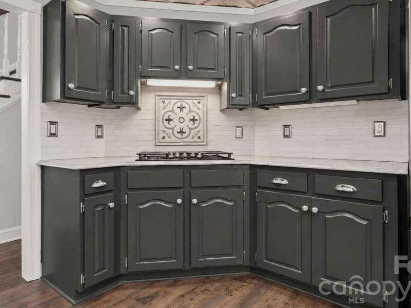 1517 Helms Short Cut Road, Monroe, NC 28112.  MLS# CAR4424290, YatesRealty ID 51519. Gas stove