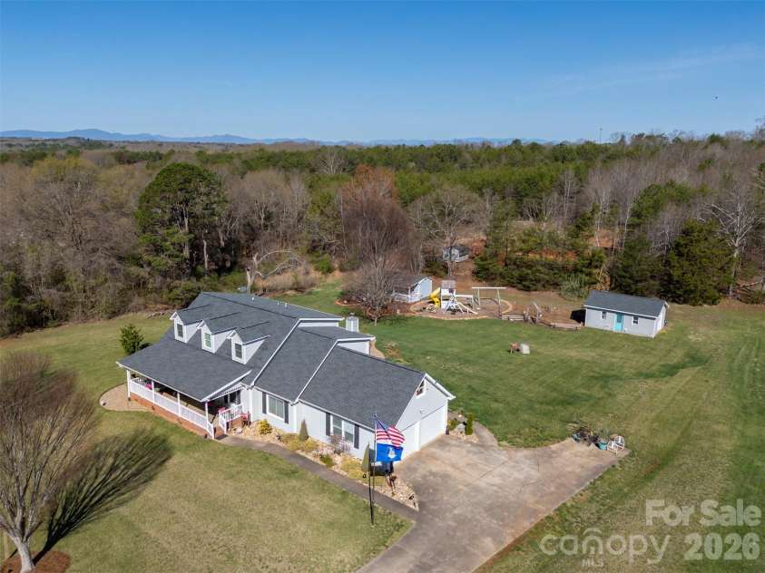 152 Quail Run, Forest City, NC 28043.  MLS# CAR4343918, YatesRealty ID 5152. 