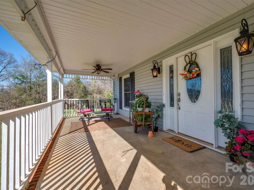 152 Quail Run, Forest City, NC 28043.  MLS# CAR4343918, YatesRealty ID 5152. 