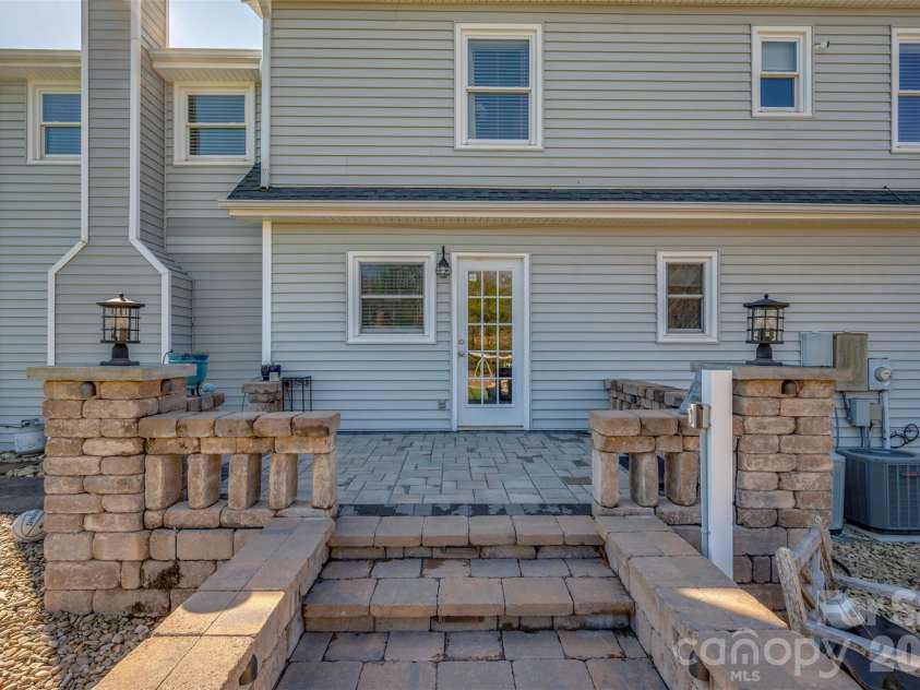 152 Quail Run, Forest City, NC 28043.  MLS# CAR4343918, YatesRealty ID 5152. 