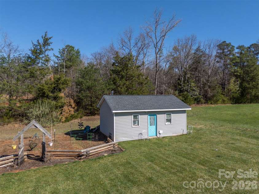 152 Quail Run, Forest City, NC 28043.  MLS# CAR4343918, YatesRealty ID 5152. 