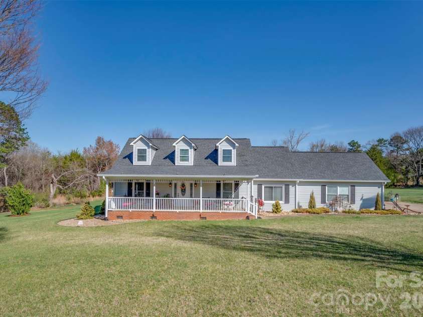 152 Quail Run, Forest City, NC 28043.  MLS# CAR4343918, YatesRealty ID 5152. 