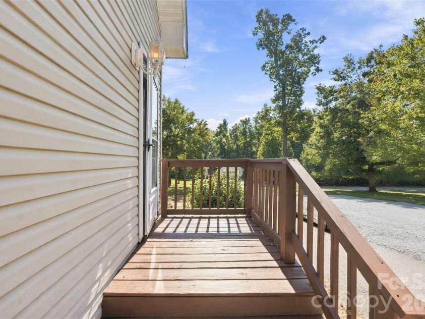 3787 Rolling View Lane, Maiden, NC 28650.  MLS# CAR4426067, YatesRealty ID 51521. 