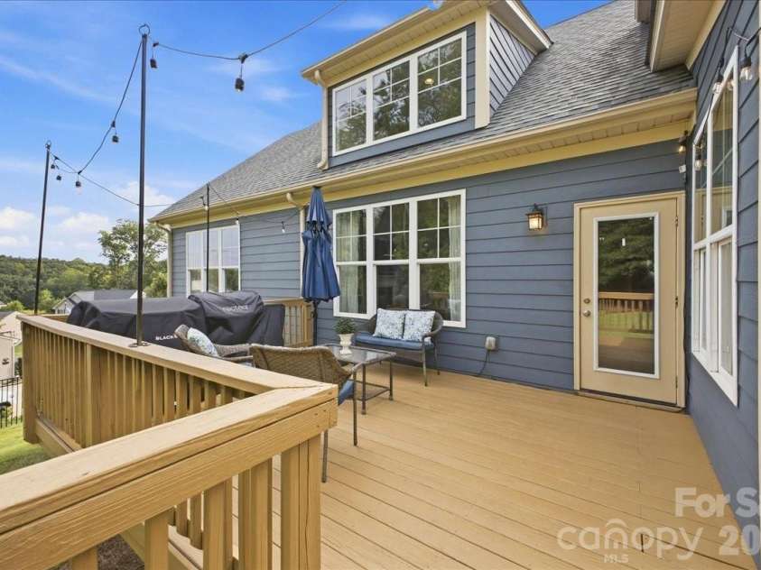 6967 Pin Oaks Drive, Denver, NC 28037.  MLS# CAR4424547, YatesRealty ID 51522. 