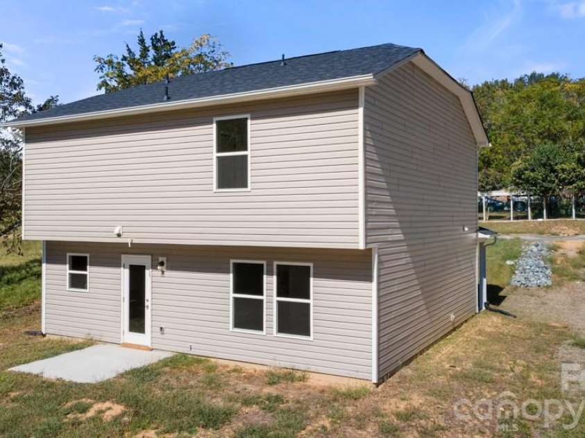 609 Warren Street, Shelby, NC 28150.  MLS# CAR4425550, YatesRealty ID 51524. Representative Photo