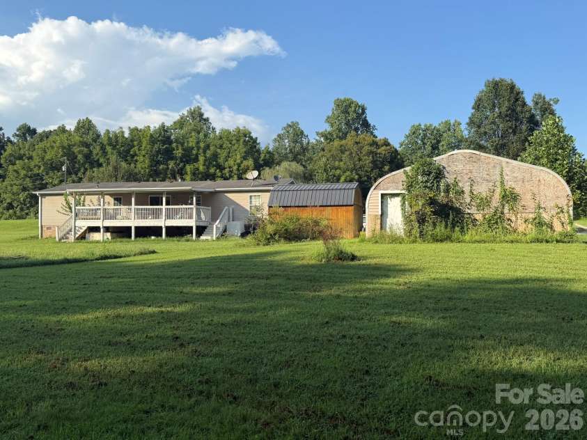 907 Epley Drive, Marion, NC 28752.  MLS# CAR4424716, YatesRealty ID 51528. 