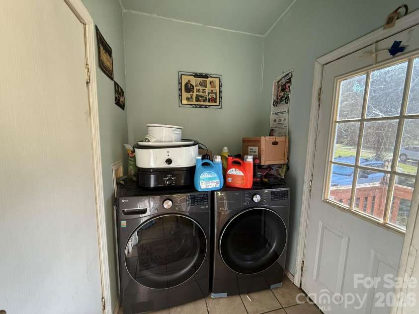 907 Epley Drive, Marion, NC 28752.  MLS# CAR4424716, YatesRealty ID 51528. 