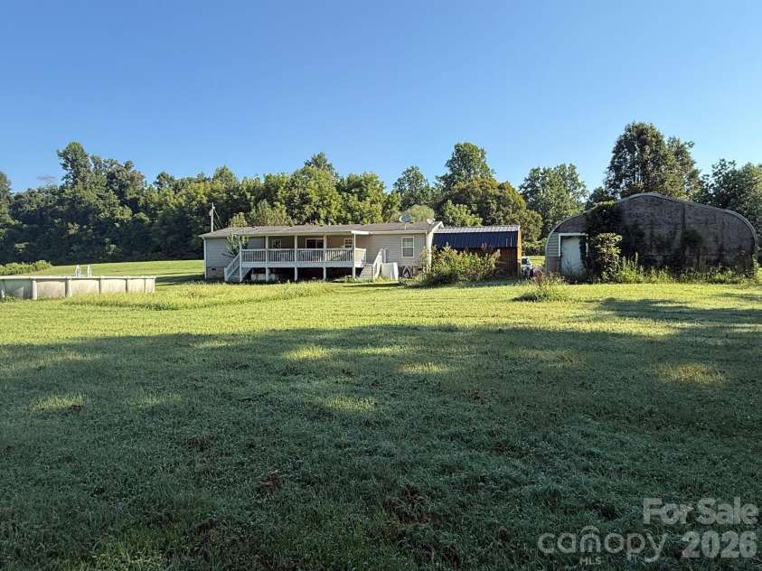 907 Epley Drive, Marion, NC 28752.  MLS# CAR4424716, YatesRealty ID 51528. 