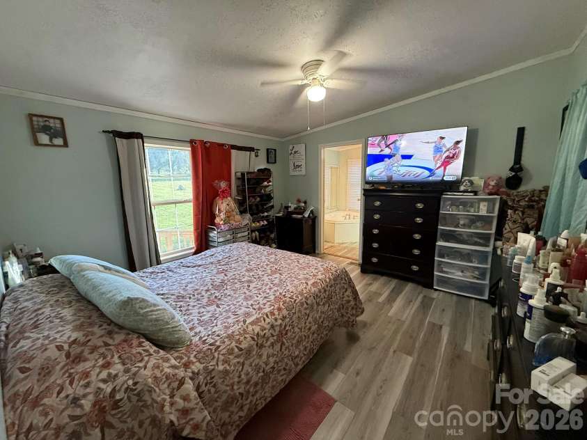 907 Epley Drive, Marion, NC 28752.  MLS# CAR4424716, YatesRealty ID 51528. Primary bedroom