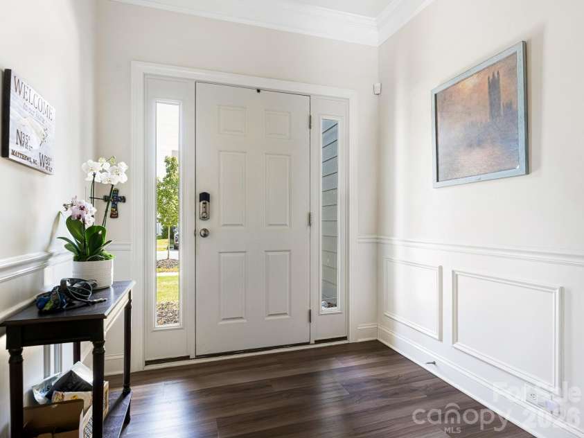 6008 Hampstead Pond Lane, Charlotte, NC 28105.  MLS# CAR4419795, YatesRealty ID 51529. Spacious front hall entrance