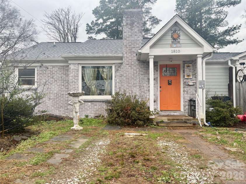 1810 Marguerite Avenue, Charlotte, NC 28205.  MLS# CAR4337583, YatesRealty ID 5153. 