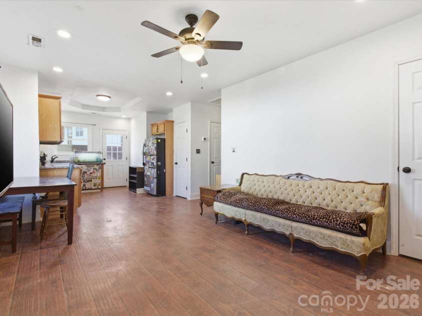1810 Marguerite Avenue, Charlotte, NC 28205.  MLS# CAR4337583, YatesRealty ID 5153. 