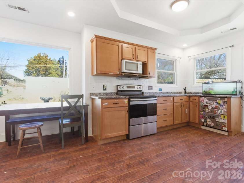 1810 Marguerite Avenue, Charlotte, NC 28205.  MLS# CAR4337583, YatesRealty ID 5153. 