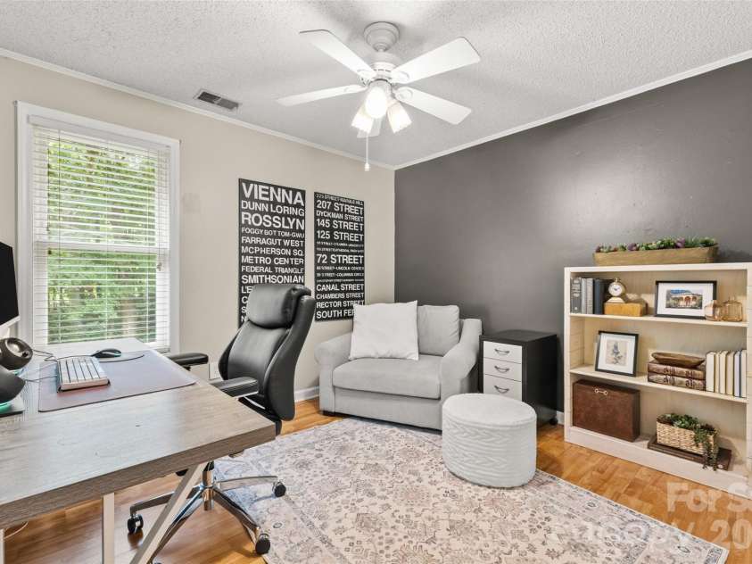 11218 Mallard Crossing Drive, Charlotte, NC 28262.  MLS# CAR4425577, YatesRealty ID 51530. Office is the third bedroom