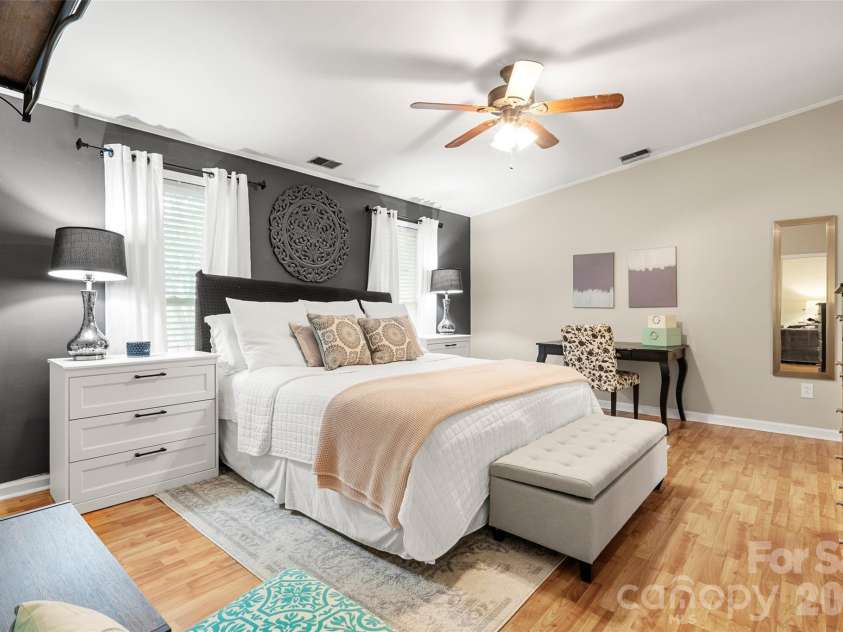 11218 Mallard Crossing Drive, Charlotte, NC 28262.  MLS# CAR4425577, YatesRealty ID 51530. Primary bedroom