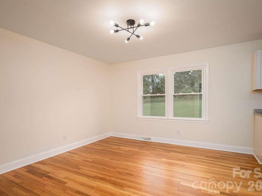 1081 Redleaf Trail, Lincolnton, NC 28092.  MLS# CAR4424595, YatesRealty ID 51531. 