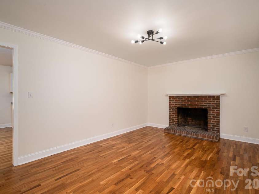 1081 Redleaf Trail, Lincolnton, NC 28092.  MLS# CAR4424595, YatesRealty ID 51531. 