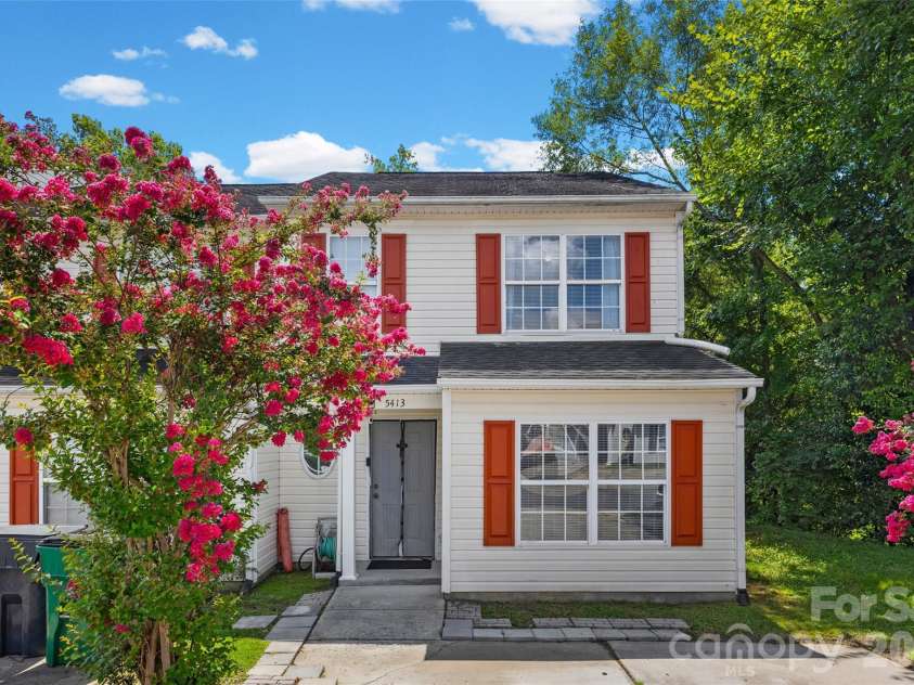 5413 Esther Lane, Charlotte, NC 28214.  MLS# CAR4426149, YatesRealty ID 51532. 