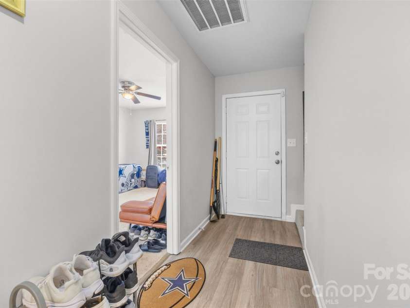 5413 Esther Lane, Charlotte, NC 28214.  MLS# CAR4426149, YatesRealty ID 51532. 