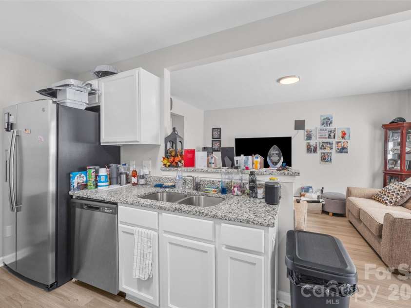 5413 Esther Lane, Charlotte, NC 28214.  MLS# CAR4426149, YatesRealty ID 51532. 