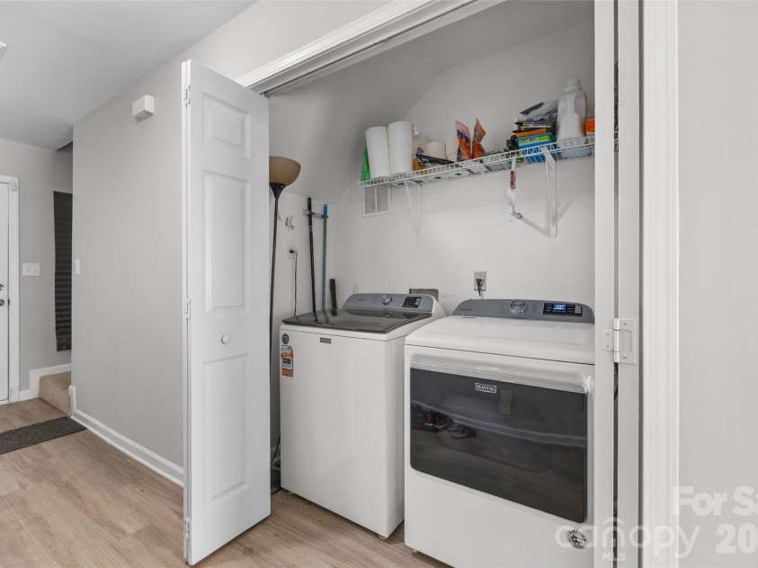5413 Esther Lane, Charlotte, NC 28214.  MLS# CAR4426149, YatesRealty ID 51532. 