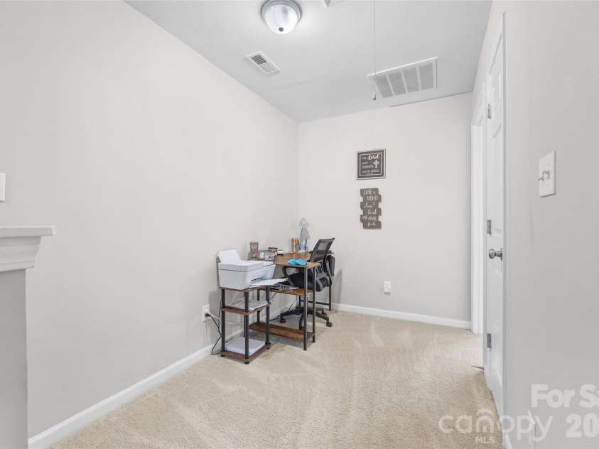 5413 Esther Lane, Charlotte, NC 28214.  MLS# CAR4426149, YatesRealty ID 51532. 