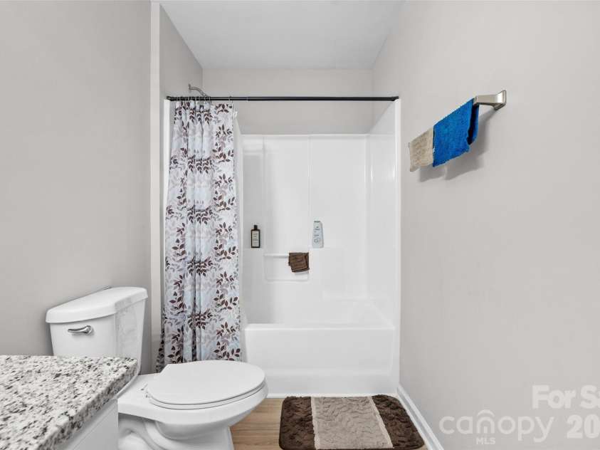 5413 Esther Lane, Charlotte, NC 28214.  MLS# CAR4426149, YatesRealty ID 51532. 