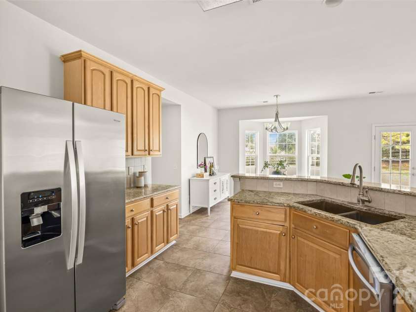 6106 Greengate Lane, Waxhaw, NC 28173.  MLS# CAR4420933, YatesRealty ID 51534. 