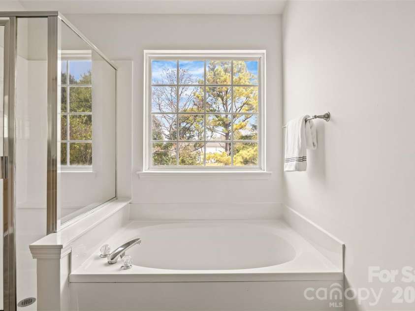 6106 Greengate Lane, Waxhaw, NC 28173.  MLS# CAR4420933, YatesRealty ID 51534. 