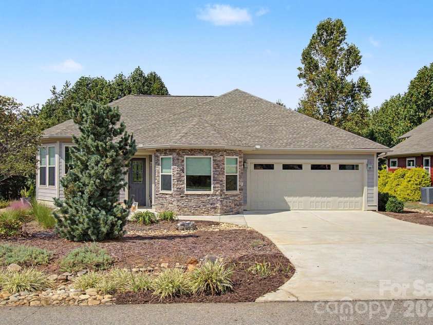 35 Penley Park Drive, Weaverville, NC 28787.  MLS# CAR4424413, YatesRealty ID 51535. 