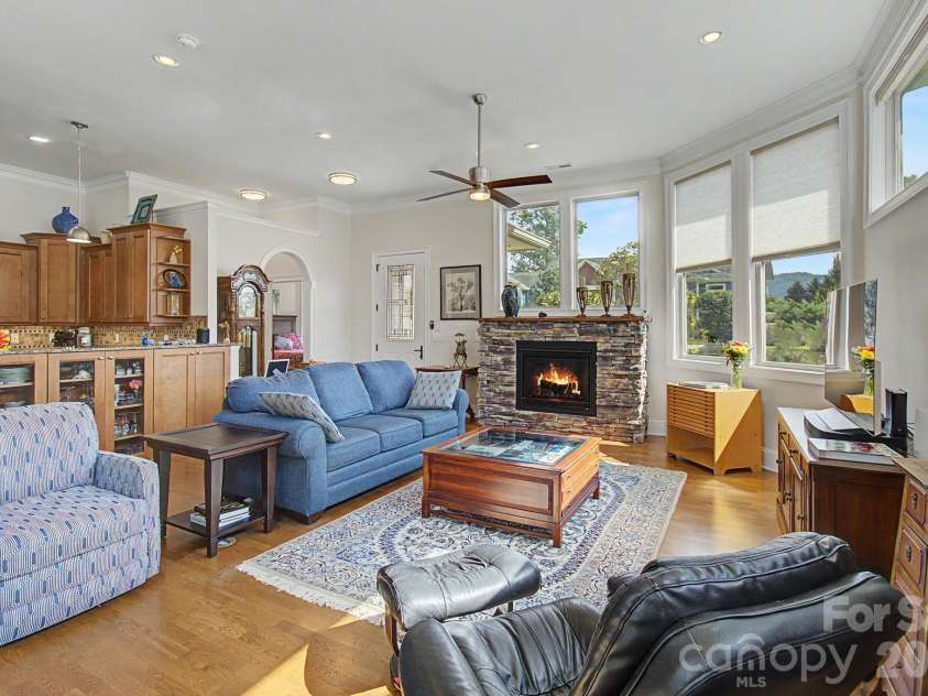 35 Penley Park Drive, Weaverville, NC 28787.  MLS# CAR4424413, YatesRealty ID 51535. 