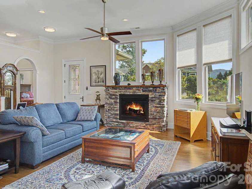 35 Penley Park Drive, Weaverville, NC 28787.  MLS# CAR4424413, YatesRealty ID 51535. 