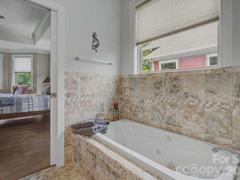 35 Penley Park Drive, Weaverville, NC 28787.  MLS# CAR4424413, YatesRealty ID 51535. 