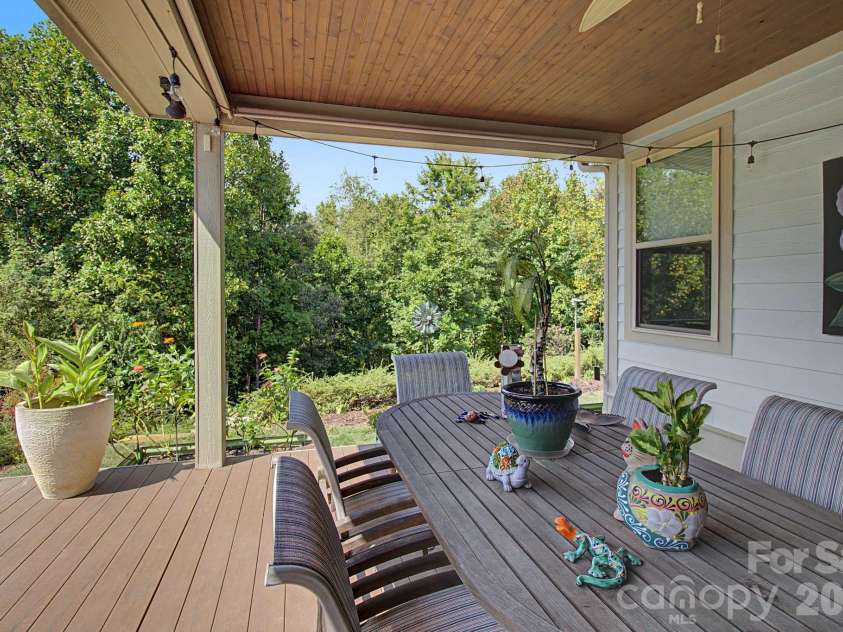 35 Penley Park Drive, Weaverville, NC 28787.  MLS# CAR4424413, YatesRealty ID 51535. 
