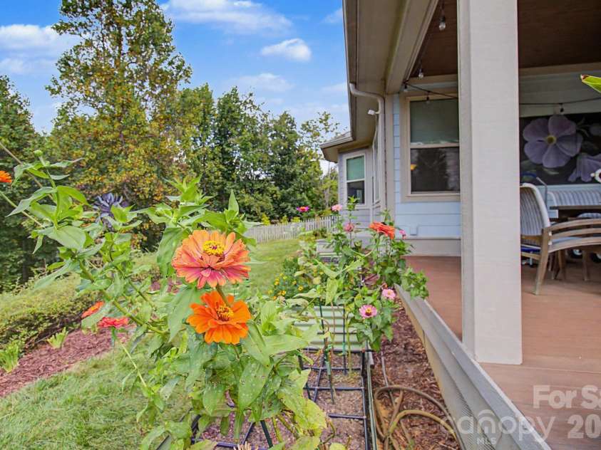 35 Penley Park Drive, Weaverville, NC 28787.  MLS# CAR4424413, YatesRealty ID 51535. 