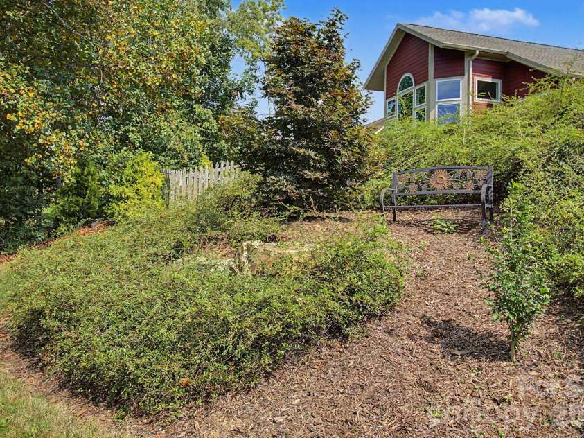 35 Penley Park Drive, Weaverville, NC 28787.  MLS# CAR4424413, YatesRealty ID 51535. 