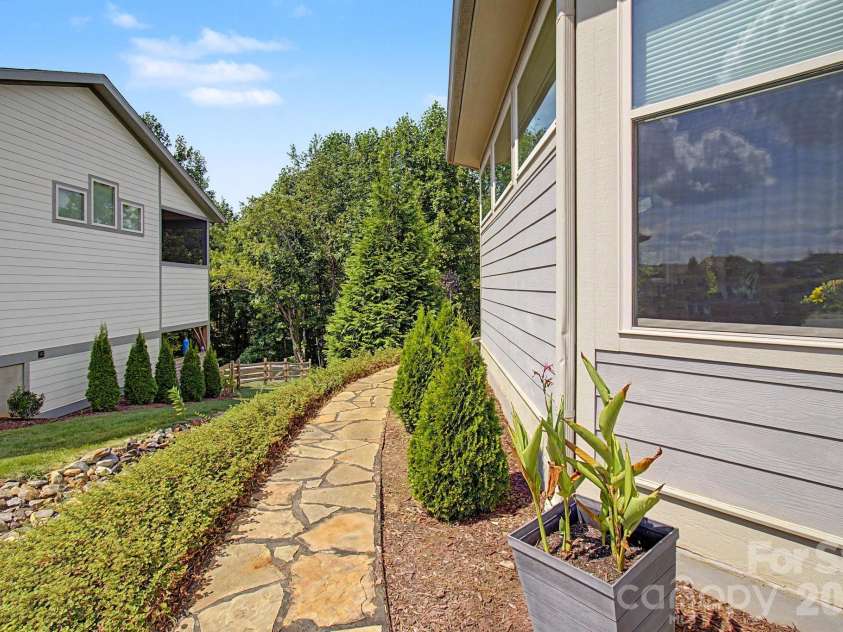 35 Penley Park Drive, Weaverville, NC 28787.  MLS# CAR4424413, YatesRealty ID 51535. 