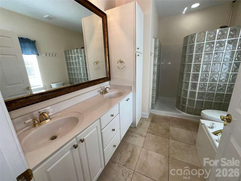 7672 Maple Bluff Lane, Concord, NC 28025.  MLS# CAR4425660, YatesRealty ID 51536. 