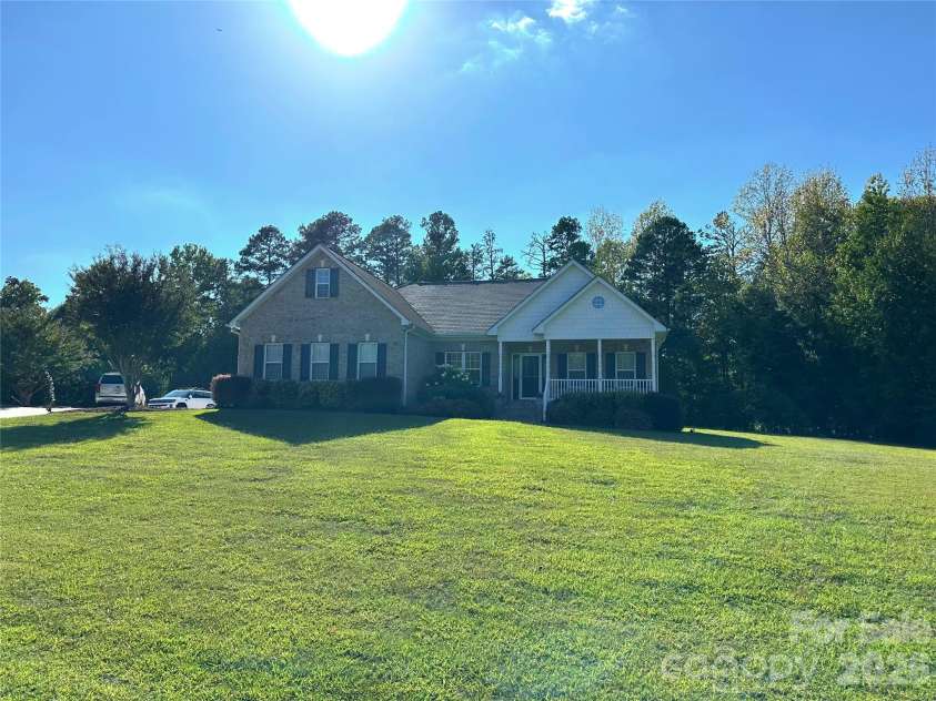 7672 Maple Bluff Lane, Concord, NC 28025.  MLS# CAR4425660, YatesRealty ID 51536. 