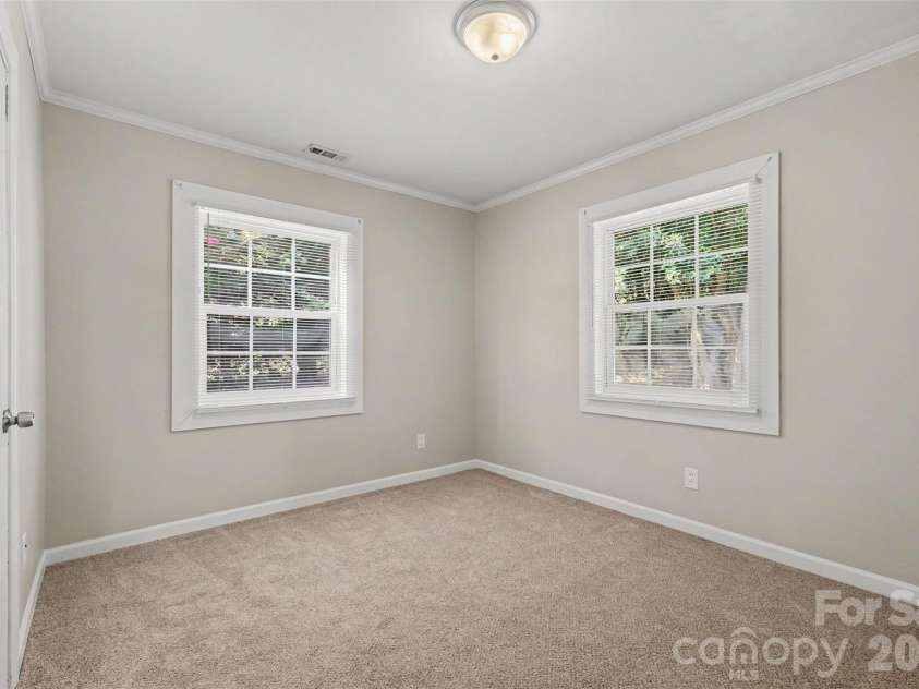 1037 Cherokee Avenue, Rock Hill, SC 29732.  MLS# CAR4408050, YatesRealty ID 51539. 
