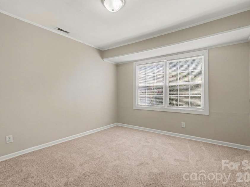 1037 Cherokee Avenue, Rock Hill, SC 29732.  MLS# CAR4408050, YatesRealty ID 51539. 