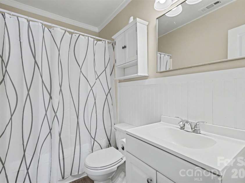 1037 Cherokee Avenue, Rock Hill, SC 29732.  MLS# CAR4408050, YatesRealty ID 51539. 