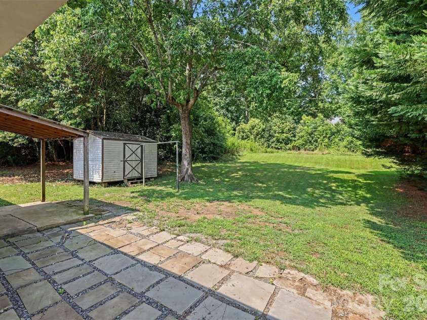 1037 Cherokee Avenue, Rock Hill, SC 29732.  MLS# CAR4408050, YatesRealty ID 51539. 